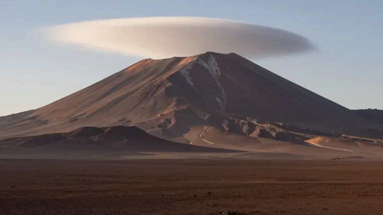 Illustration for: Hernández-Bernal's Sorbonne Model Solves Arsia Mons Cloud Mystery